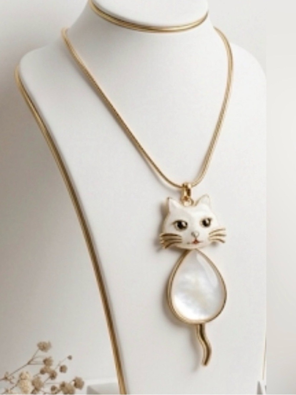 New Natasha Gold Cat Pendant Necklace with Mother-of-Pearl - Picture 3 of 7